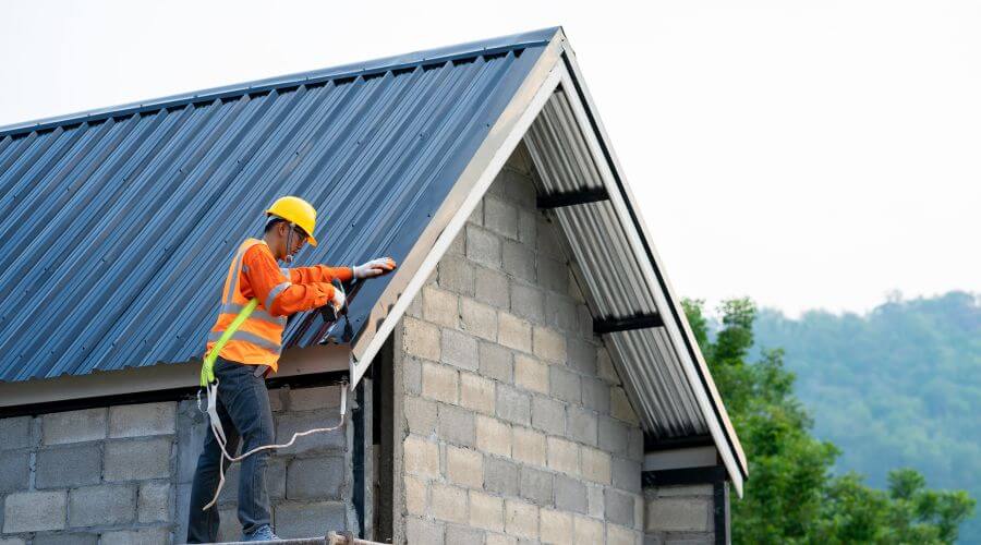 Professional residential roofers in Philadelphia, NY
